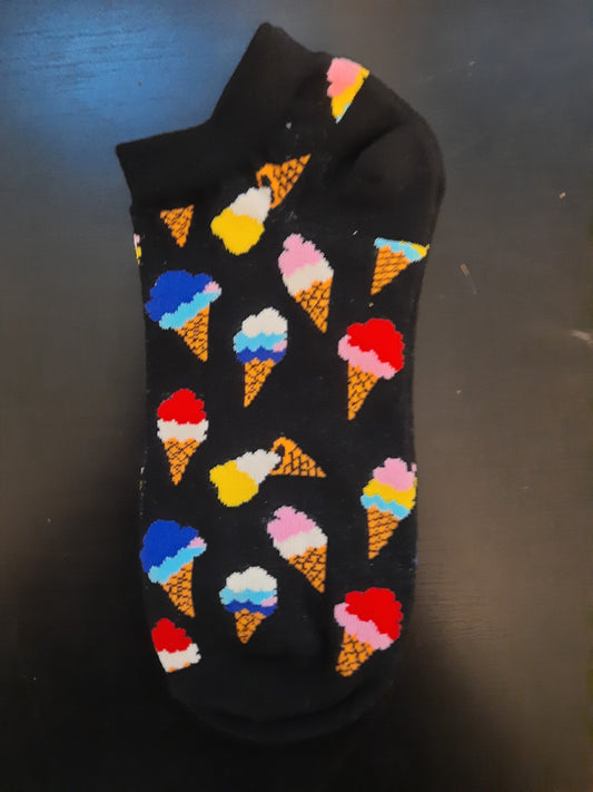 Ankle Socks - Black socks with ice cream cones